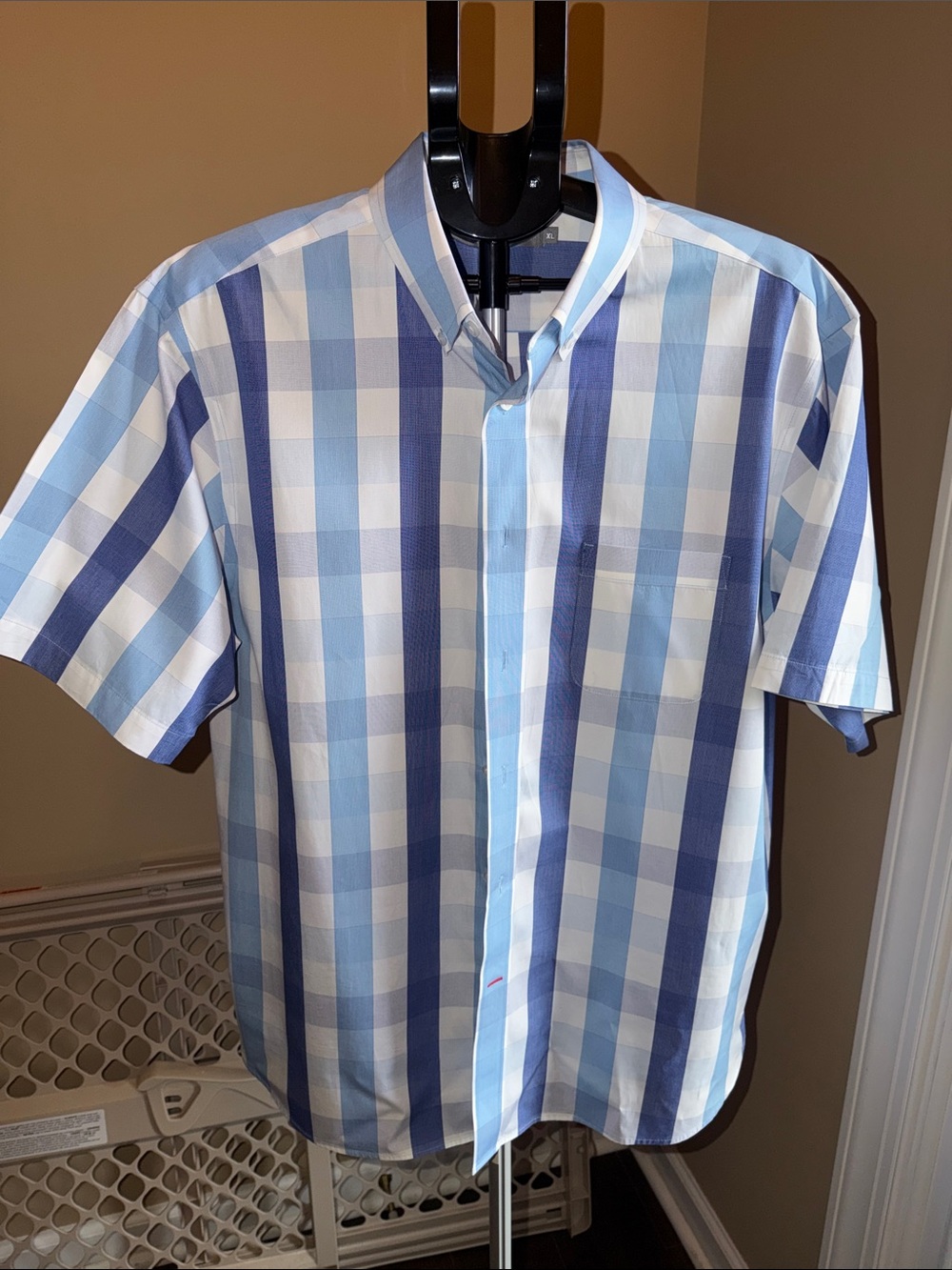 Daniel Cremieux Short-Sleeve Check Button-Down in Light Blue & Navy